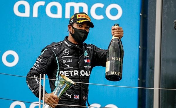 <br />
Хэмилтон выиграл Гран-при Венгрии в «Формуле-1»<br />
