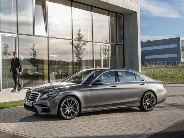 Mercedes-Benz отправит в сервис более тысячи машин в России