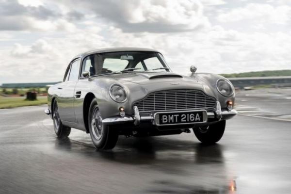 <br />
			Aston Martin выпустил шпионскую версию DB5 (25 фото)