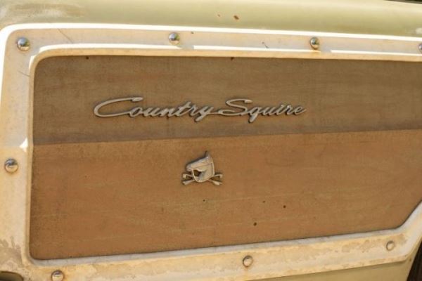 <br />
			Ford Country Squire 1967 года, построенный с двигателем V8 (20 фото)