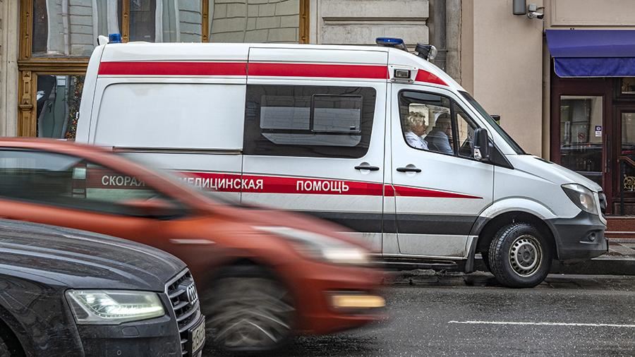 Иномарка сбила насмерть девушку на переходе под Петербургом<br />
