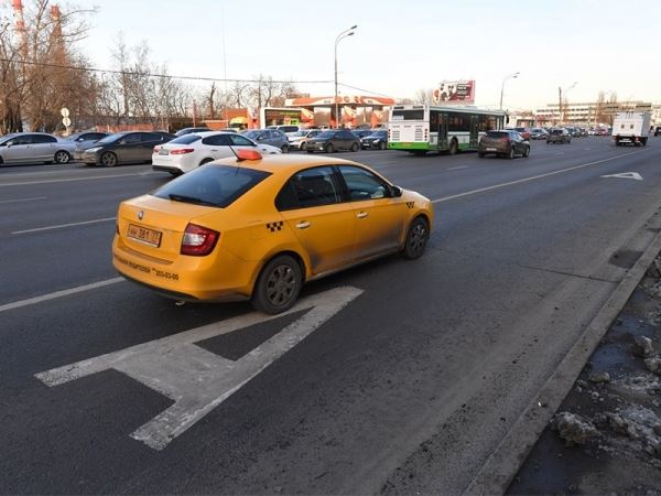В Москве таксистам запретят ездить по некоторым выделенным полосам