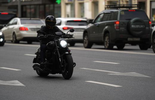 Мотоциклист погиб при столкновении с автомобилем в Омске<br />
