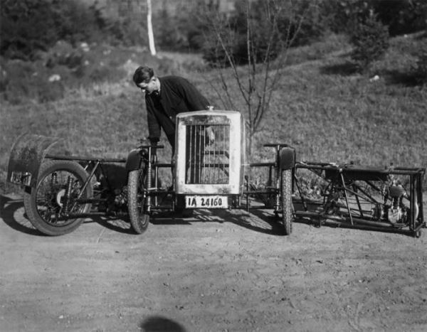 <br />
			Zaschka Three Wheeler — Первая в мире складная машина (8 фото)