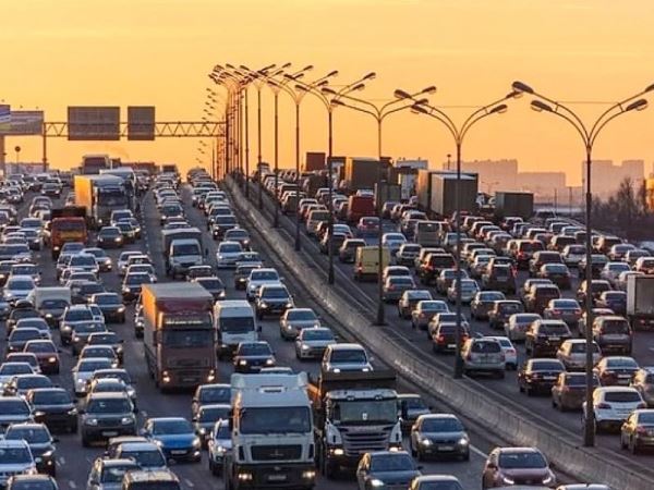 Власти Москвы назвали самые популярные магистрали у дачников