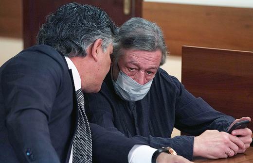 Личность не установлена: что выяснилось на суде по делу Михаила Ефремова
